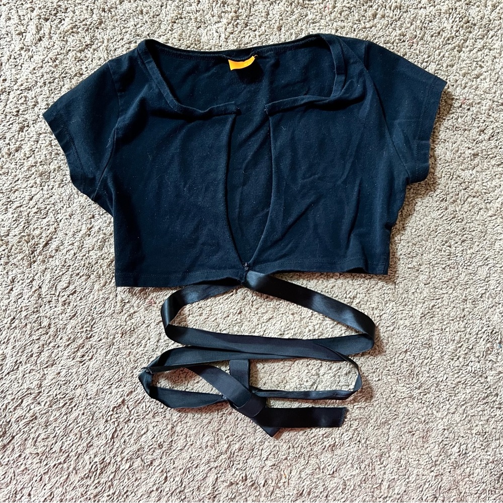 Cropped Wrap Top Black Ribbon